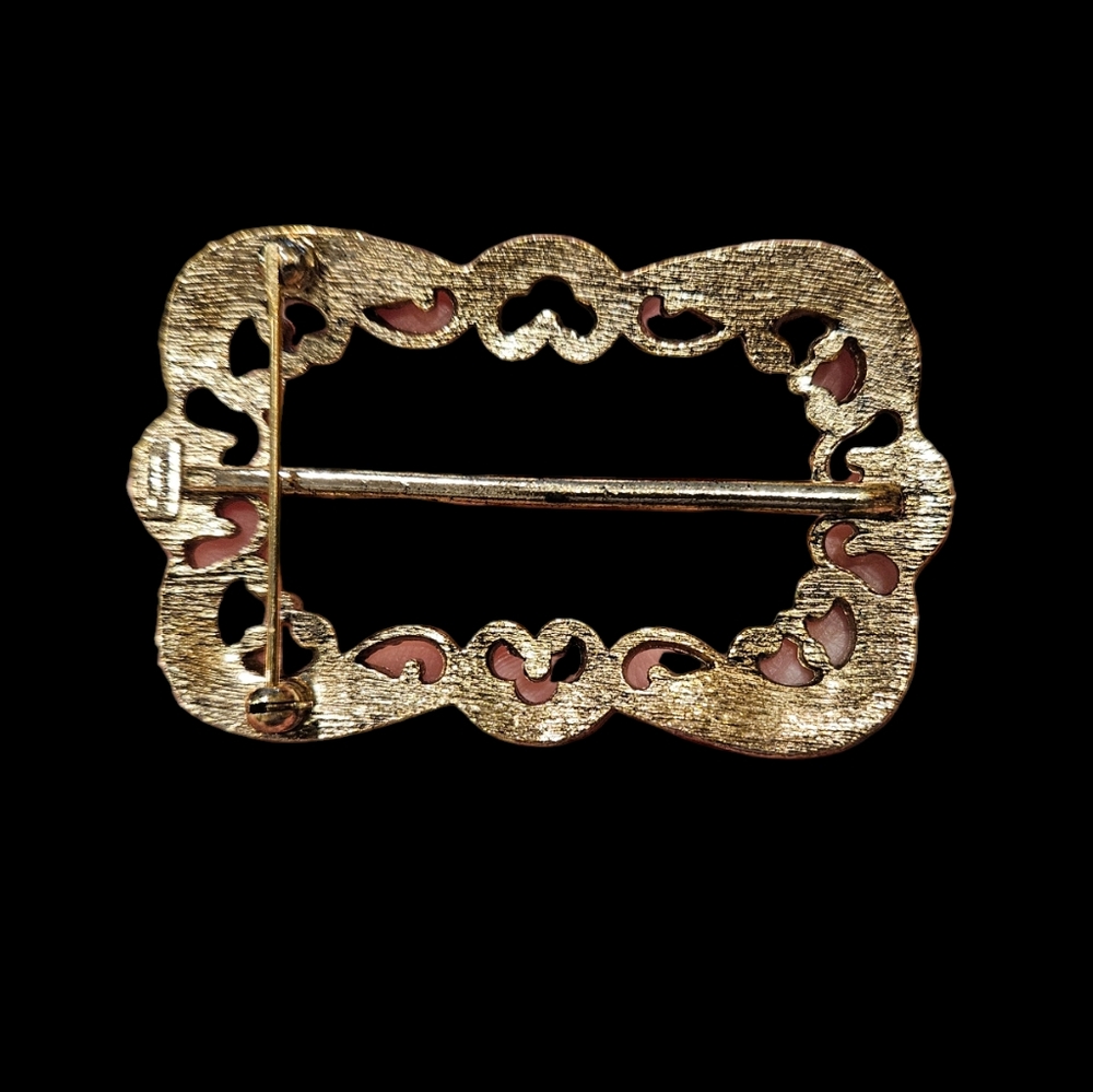 Trifari Scarf Clip Brooch Buckle Sash Pin Filigree Gold Tone Scrolled Victorian.